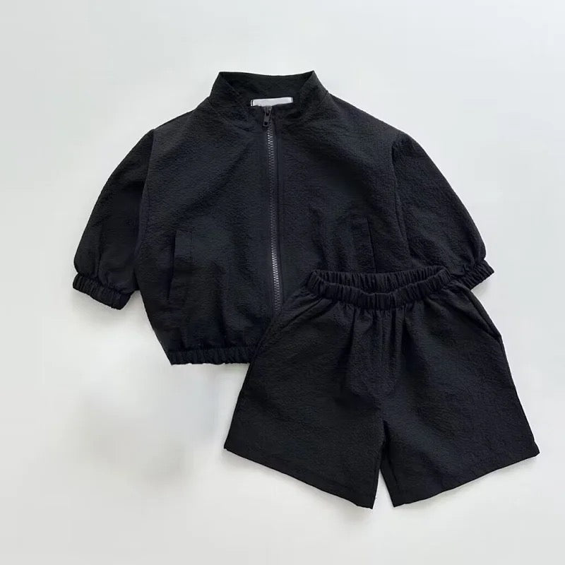 Trendig bomberoutfit för barn – Baby, småbarn, förskolebarn, svart/vit, bomull, storlek 0–5 år More For Mini