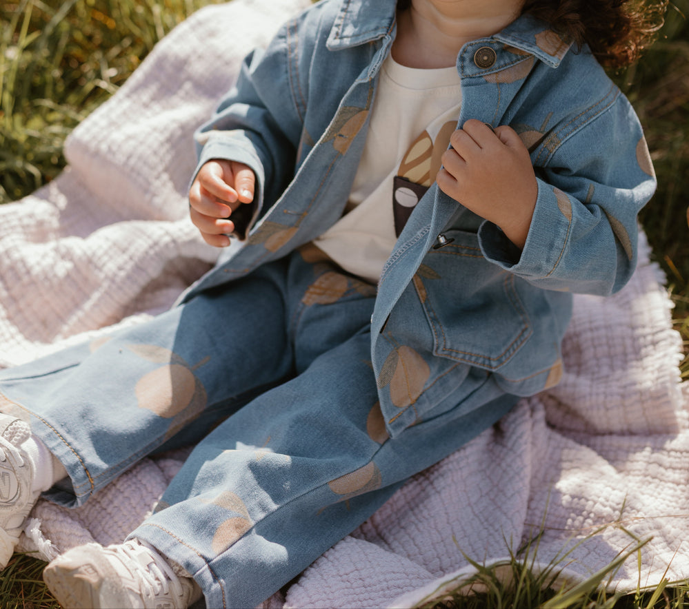 Barnjeansjacka med citronmönster – Blå denimjacka 0–8 år | Bekväm & Unisex More For Mini