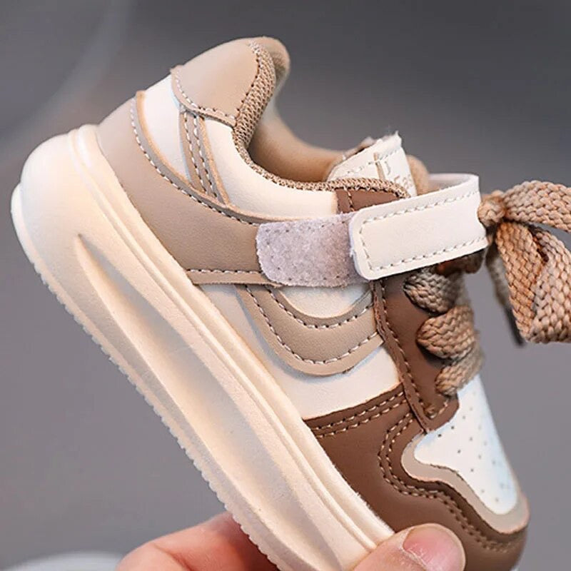 Barnsneakers med Kardborreband – Storlek 21–28 | Andningsbara & Lättviktiga för Pojkar & Flickor More For Mini