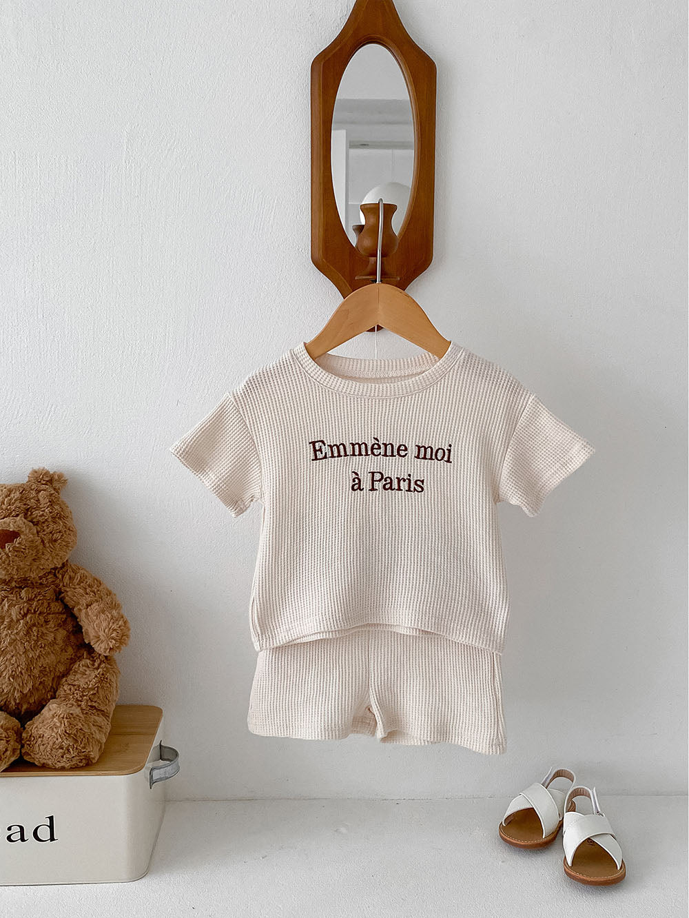 Paris Petit Babyset – Mjuk Sommaroutfit i Ribbat Tyg med Fransk Touch – Unisex | Storlek 0–3 år | More for Mini MoreForMini