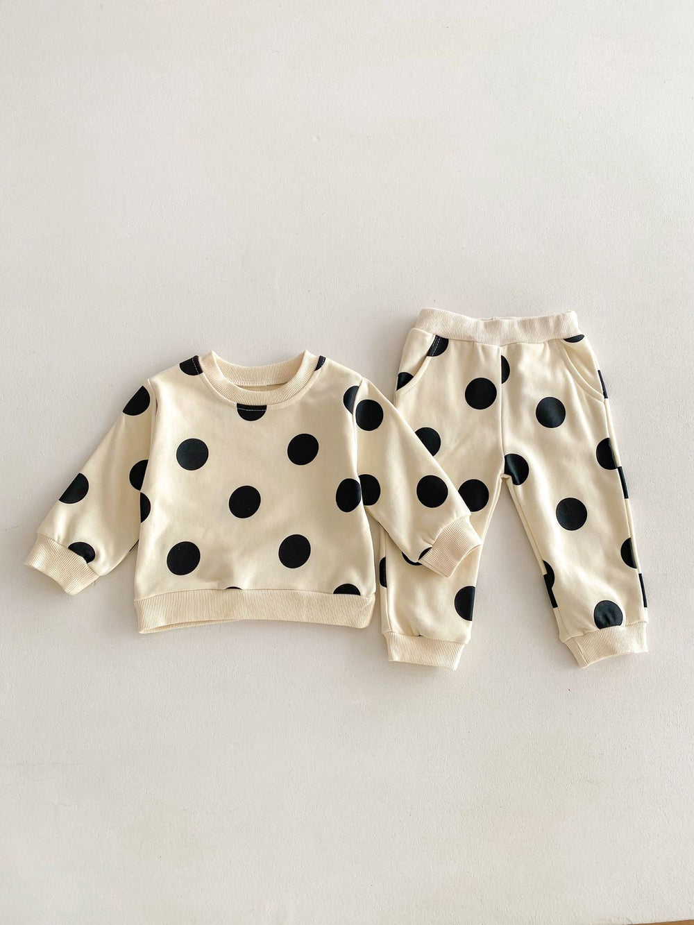 Träningsdräkt med prickar – DottyDays Flickor, Lila/Beige/Grön, Bomull, Storlek 0–4 år More For Mini
