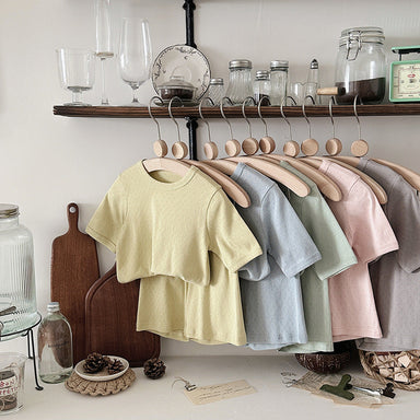 Unisex sommarset i ribbad bomull för baby och småbarn – T-shirt + shorts – Bomull – Little Loom – Gul, Grå, Blå, Rosa, Grön – Storlek 0–4 år MoreForMini