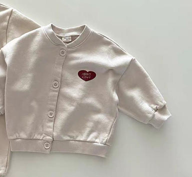 Babyvestje met Hartje – Zachte Cardigan met Knoopsluiting – Uniseks Kinderkleding (6m - 3jr) More For Mini