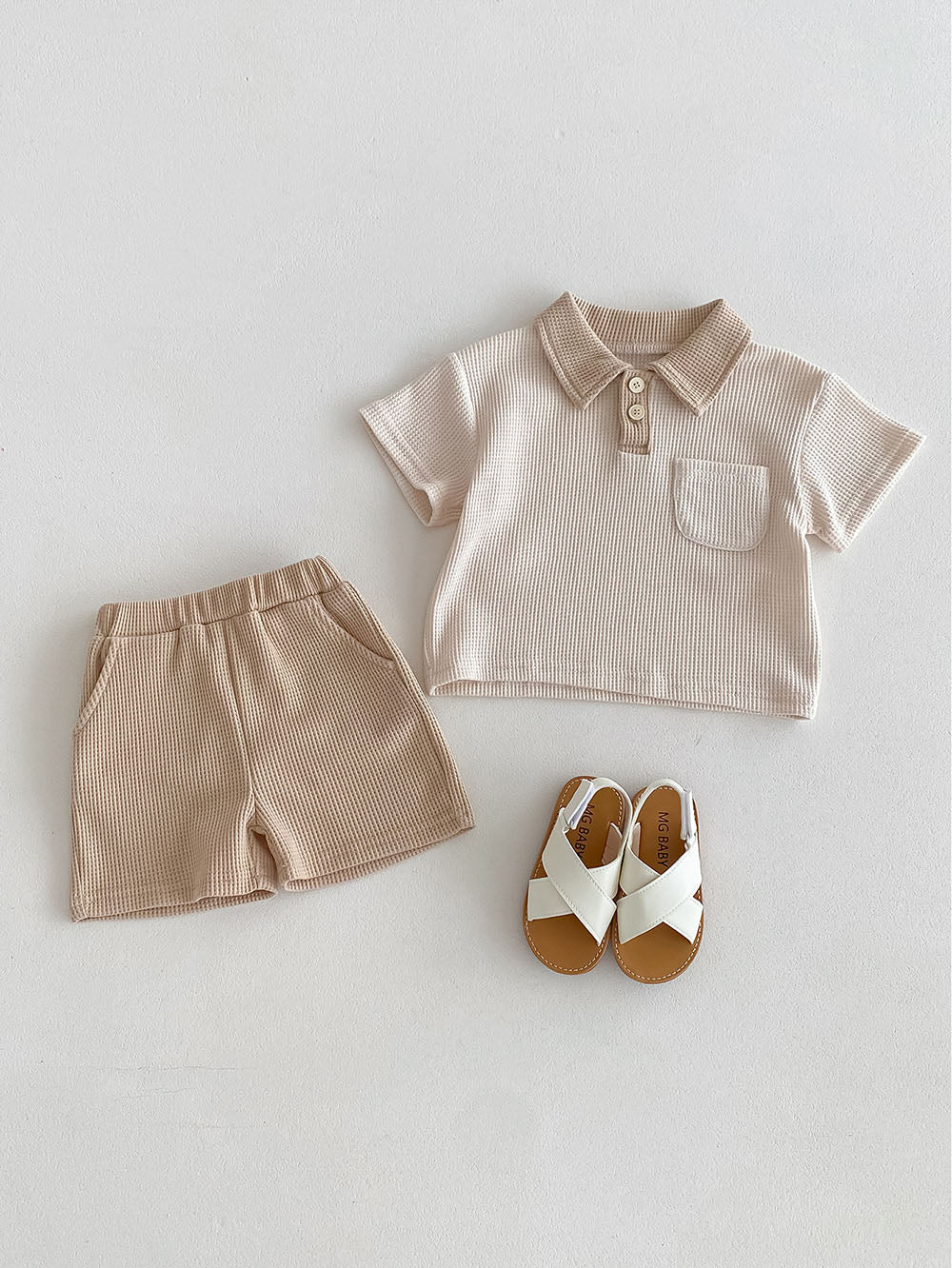 Luca Polo Babyset – Somrig Ribbad Outfit med Polokrage – Unisex | Storlek 0–3 år | Maison Minimi MoreForMini