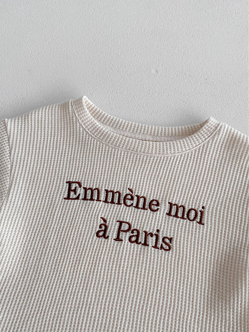 Paris Petit Babyset – Mjuk Sommaroutfit i Ribbat Tyg med Fransk Touch – Unisex | Storlek 0–3 år | More for Mini MoreForMini
