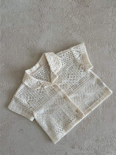 Minette Élise Babyblus i bomull – Virkad spets – 0–3 år – Sommarblus för flicka – Klassisk knäppning More For Mini