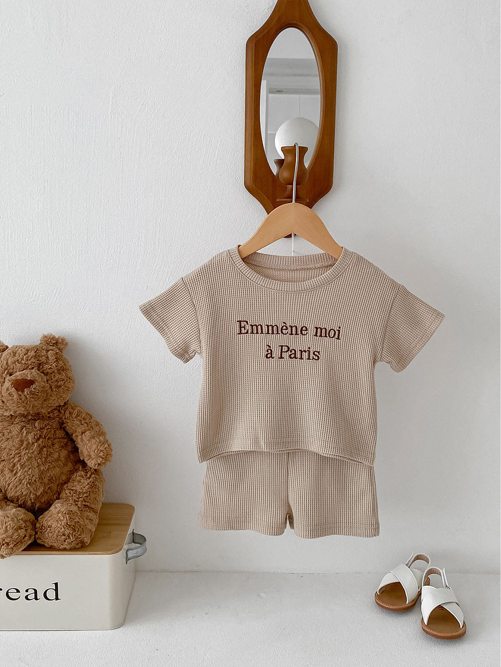 Paris Petit Babyset – Mjuk Sommaroutfit i Ribbat Tyg med Fransk Touch – Unisex | Storlek 0–3 år | More for Mini MoreForMini