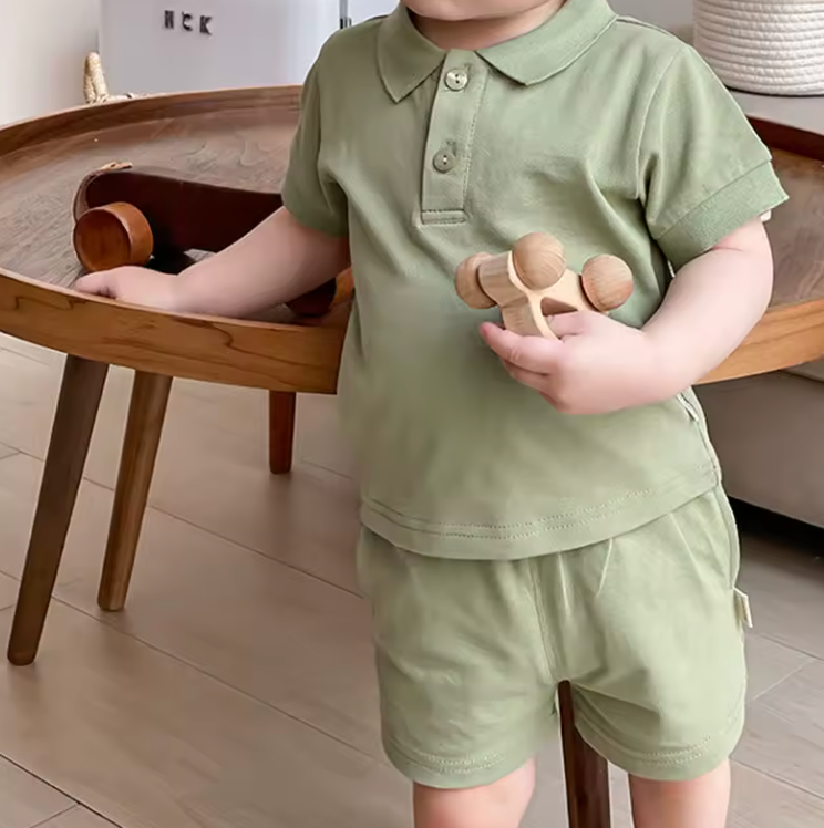 Sommerset med pikétröja och kortbyxor – Beau Pojkar, Blå/Beige/Grön, Bomull, Storlek 0–5 år More For Mini