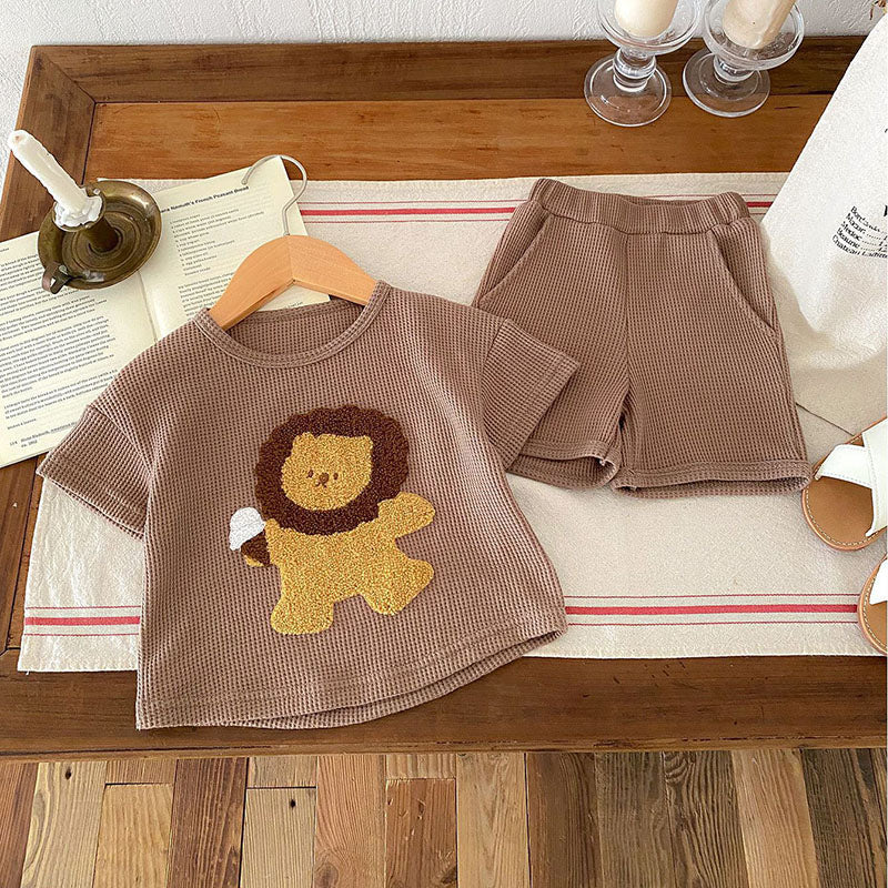 Våffeltygsset T-shirt & Shorts med Lejon – Little Roar Baby Småbarn, Brun/Beige, Bomull, Storlek 0–3 år More For Mini
