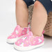 Slip-on-babyskor med halkfri sula – Minoe instegssneakers med dinosaurie och enhörning (0–18 månader) More For Mini