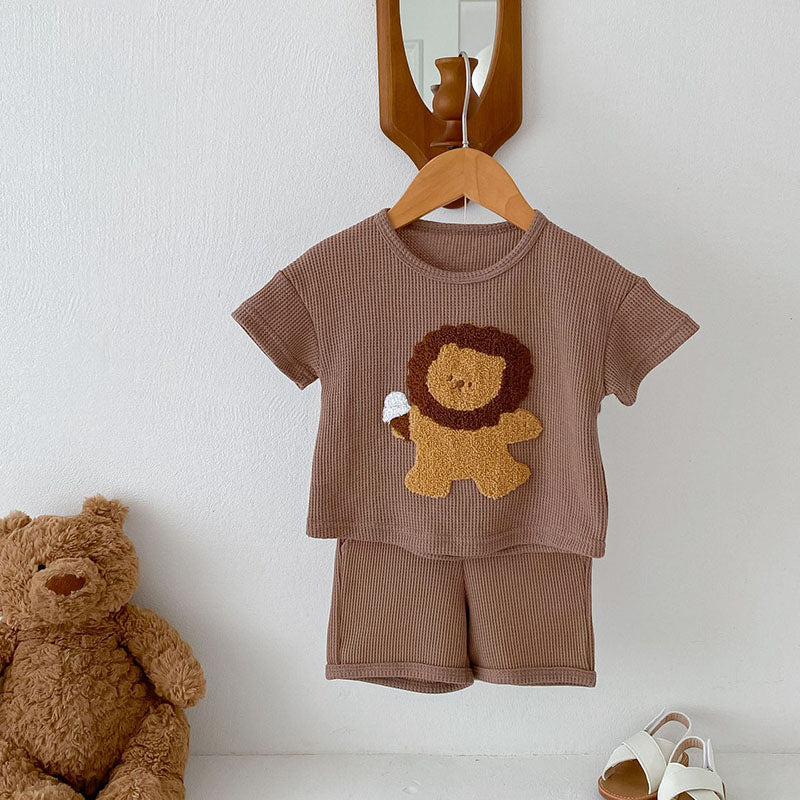 Våffeltygsset T-shirt & Shorts med Lejon – Little Roar Baby Småbarn, Brun/Beige, Bomull, Storlek 0–3 år More For Mini