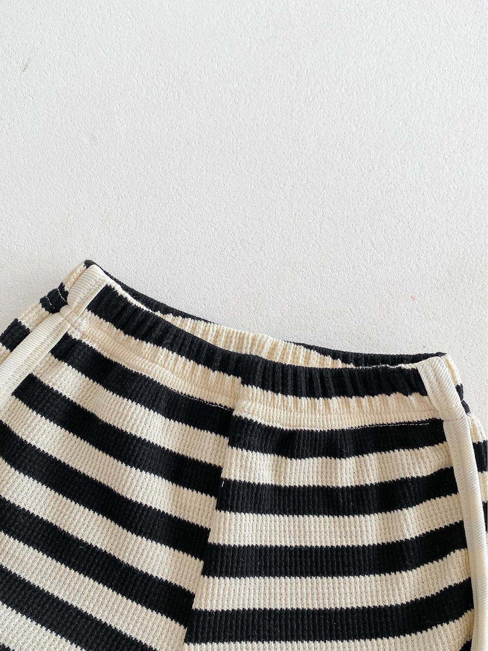 Randigt sommarset med linne och shorts med björn – Baby Småbarn, Brun/Svart/Röd/Grå, Storlek 0–3 år More For Mini