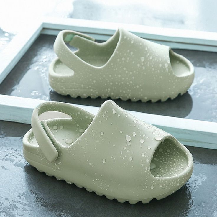 SunnyStep Kinder Sandaal Slippers – Comfortabele en Verstelbare Slippers voor Buitenavonturen More For Mini