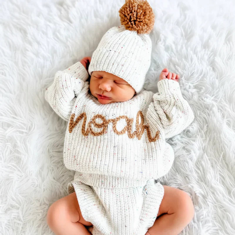 Personifierad Babytröja med Namn – Broderad & Mjuk | 0-5 år More For Mini