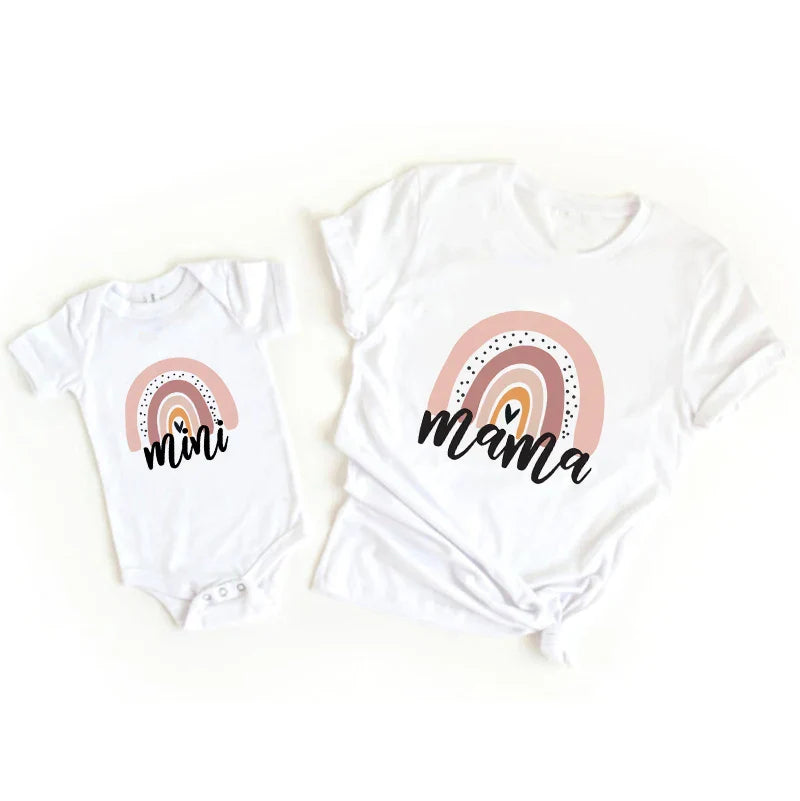 Mamma & Dotter Matchande Set – Tröja & Sparkdräkt | Regnbågsprint More For Mini
