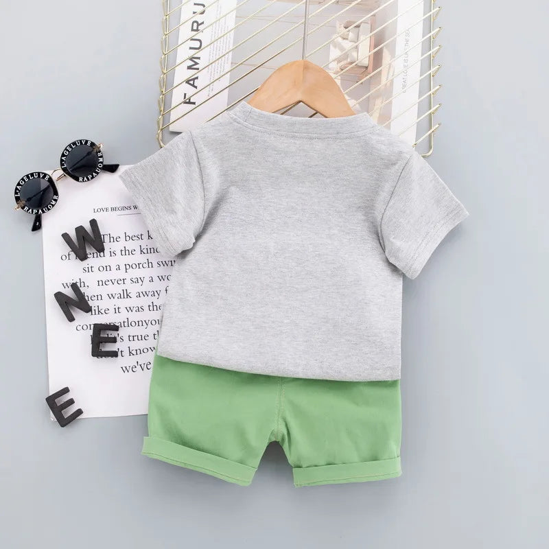 Sommarset för Pojkar 0–5 år – Lejontryckt T-shirt + Shorts i Andningsbart Bomull | WildSteps More For Mini