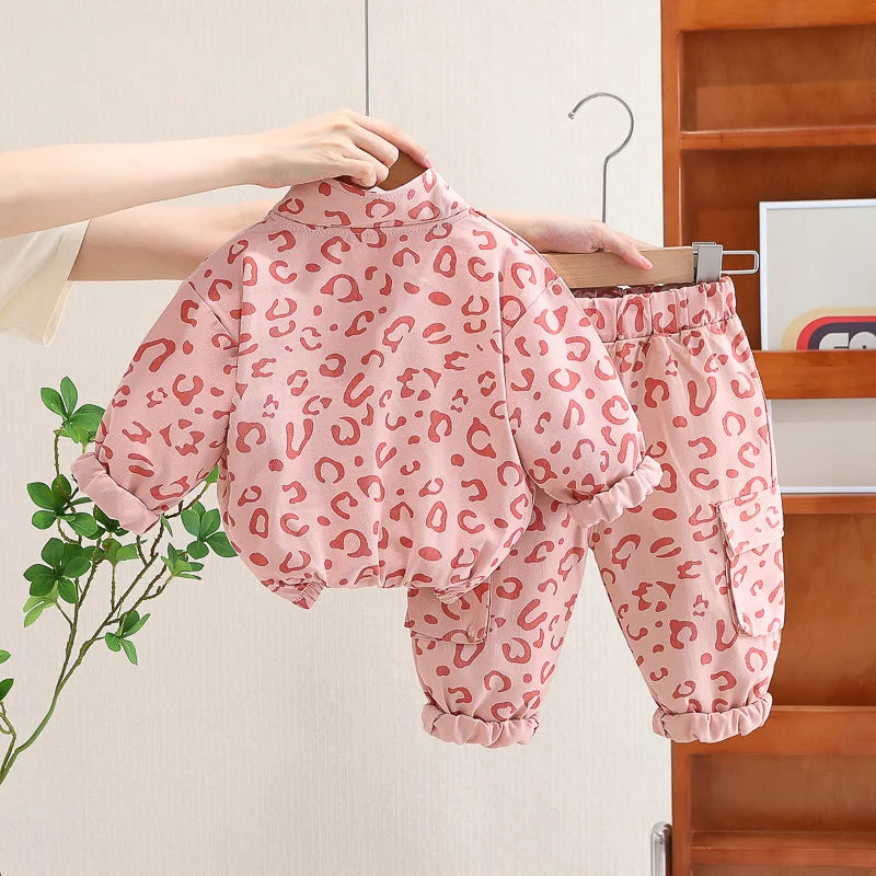 Leopardmönster 2-Delars Barnklädesset – Bekväm & Stilfull More For Mini