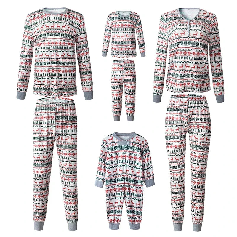 Julpyjamas för hela familjen, tvådelat set i bomullsmix, i baby-, barn-, dam- och herrstorlekar