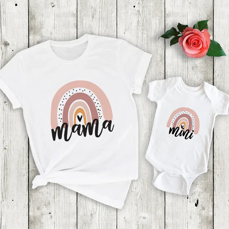 Mamma & Dotter Matchande Set – Tröja & Sparkdräkt | Regnbågsprint More For Mini