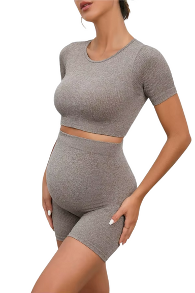 ComfortFit Zwangerschapsset – Naadloze Crop Top & Hoge Taille Short voor Ultiem Comfort More For Mini